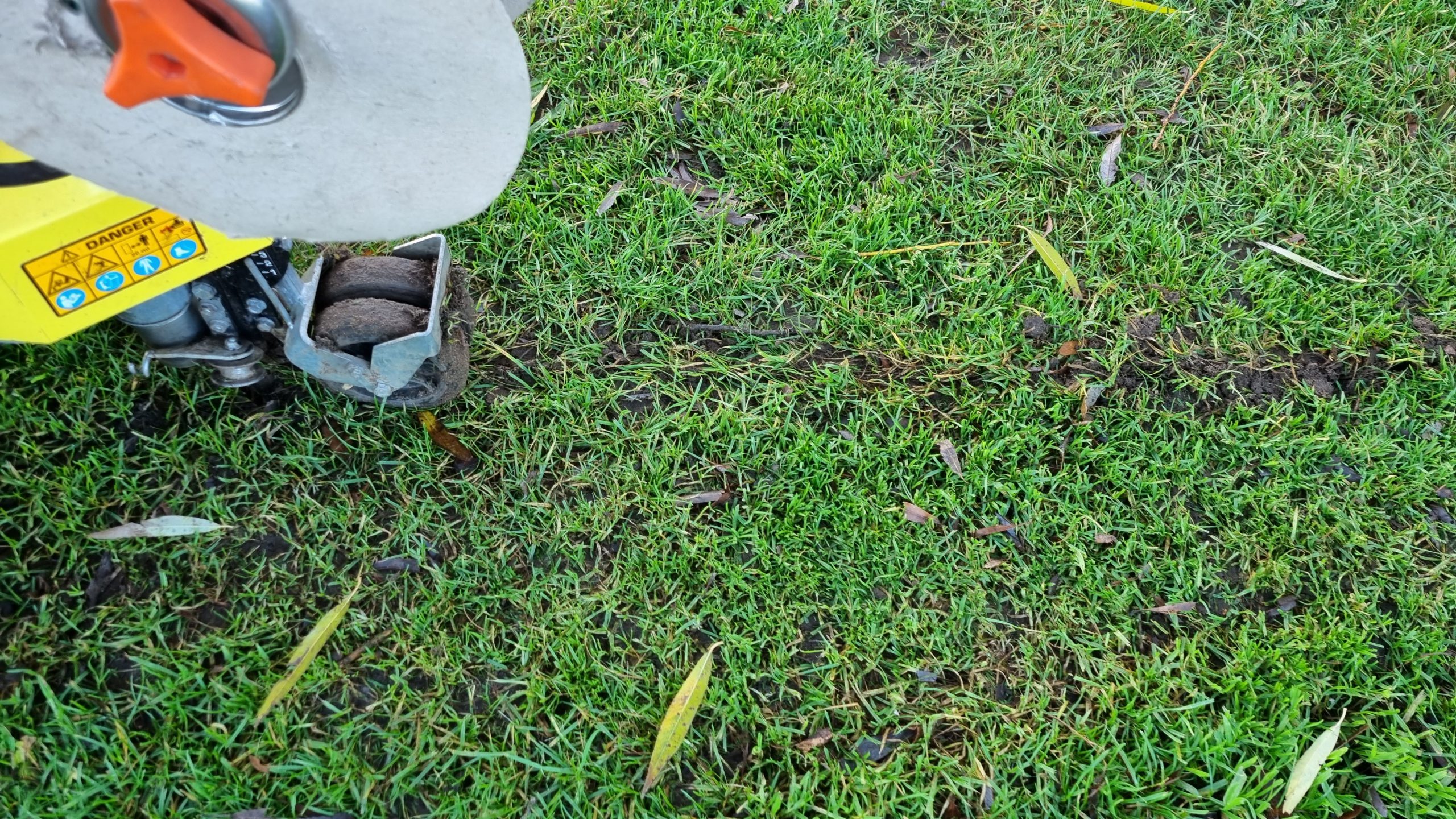 professional_robot_mower_installer_kent