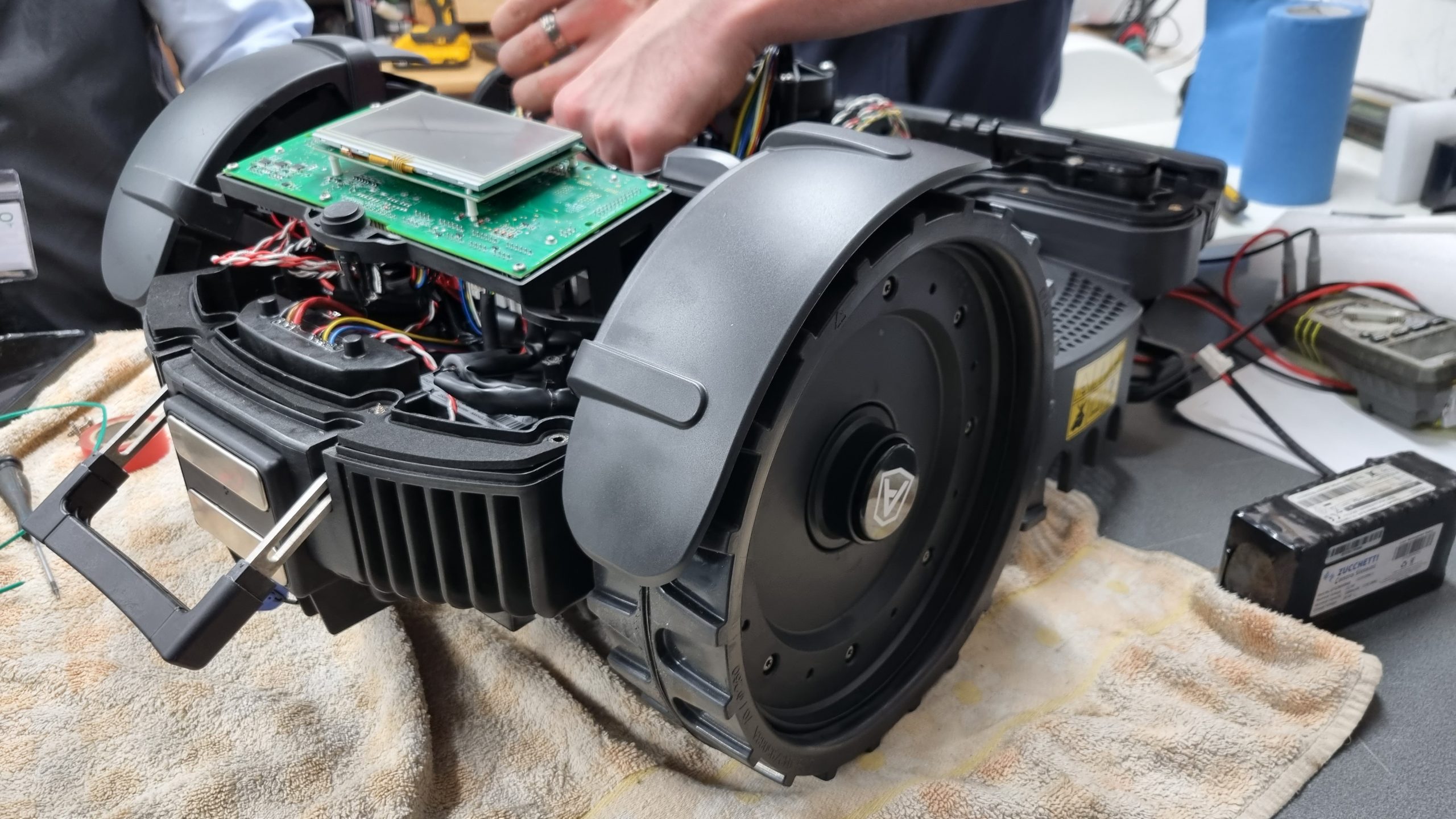 robotic-mower-servicing-kent